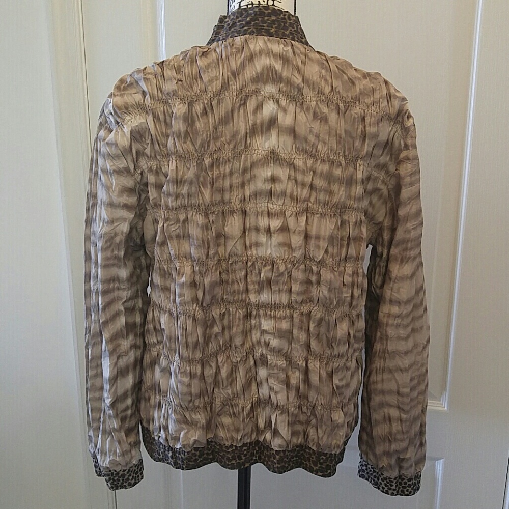 Reversible Light-Weight Jacket - Picture 8 of 8